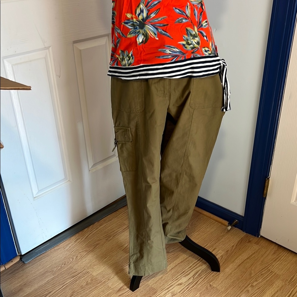 Ruby Rd Green Ankle Cropped Pants - Picture 6 of 6
